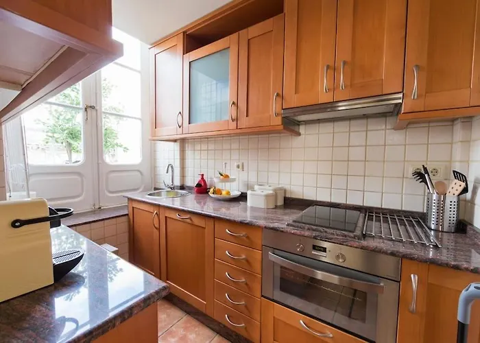 Apartman P Sanz 1, 410 By Ybh *